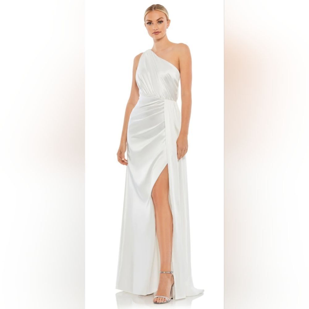 Mac Duggal GATHERED ONE SHOULDER SATIN FAUX WRAP GOWN NWT size 12 white (26654)